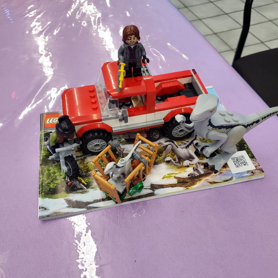 76946 LEGO Jurassic World: Blue & Beta Velociraptor Capture (Previously Owned)