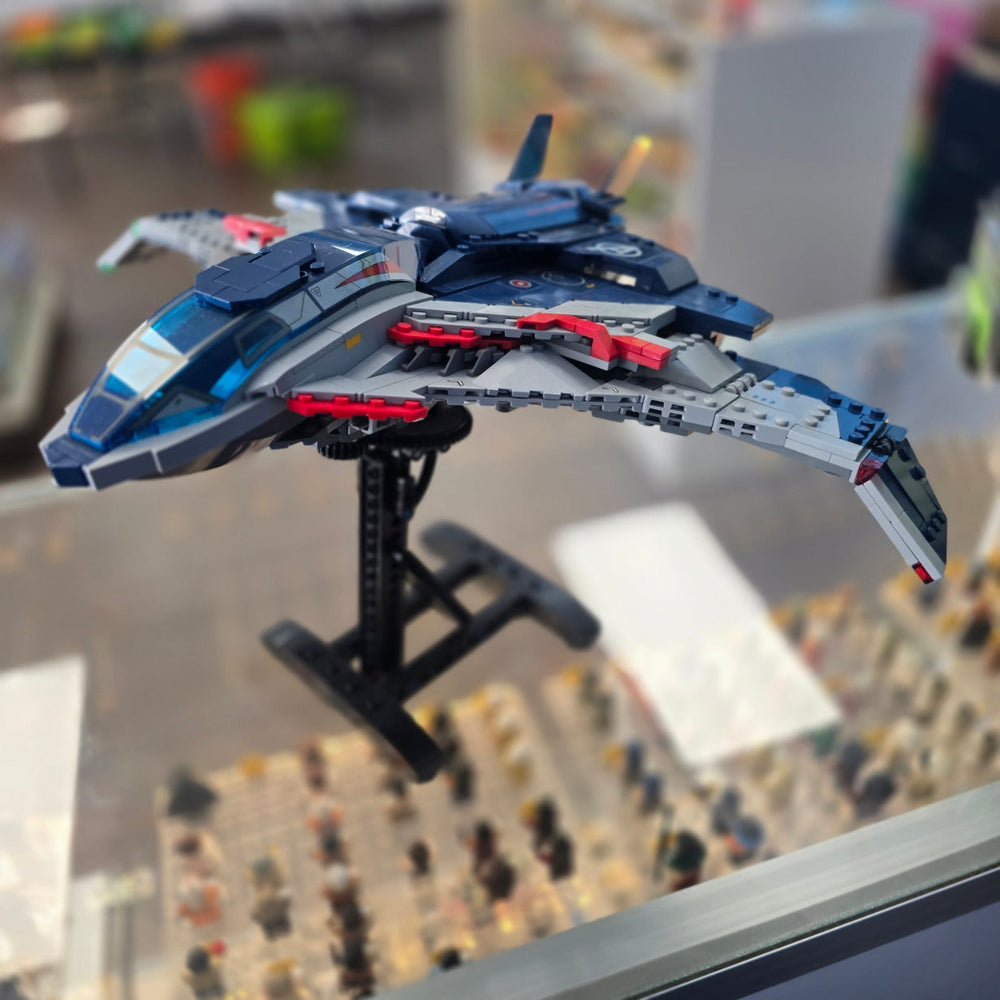 76325 Avengers: Age of Ultron Quinjet (Previously Owned)