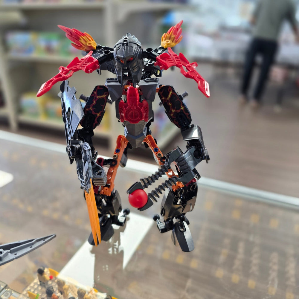 2235 Fire Lord Hero Factory (Retired) (Previously Owned)