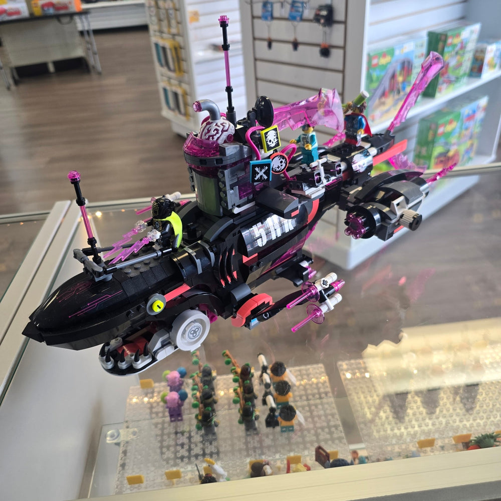 71500 Nightmare Shark Submarine (Previously Owned)
