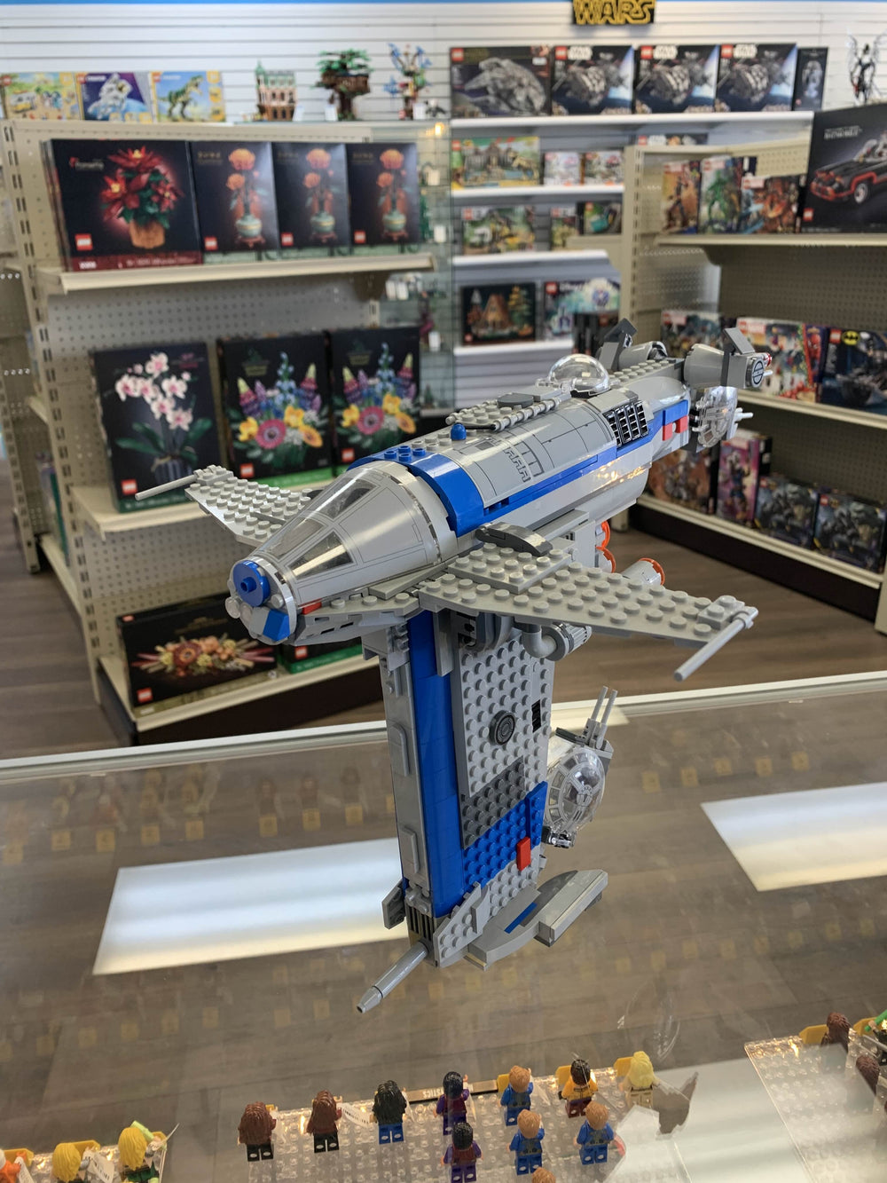 75188 Resistance Bomber (Retired) (Previously Owned)
