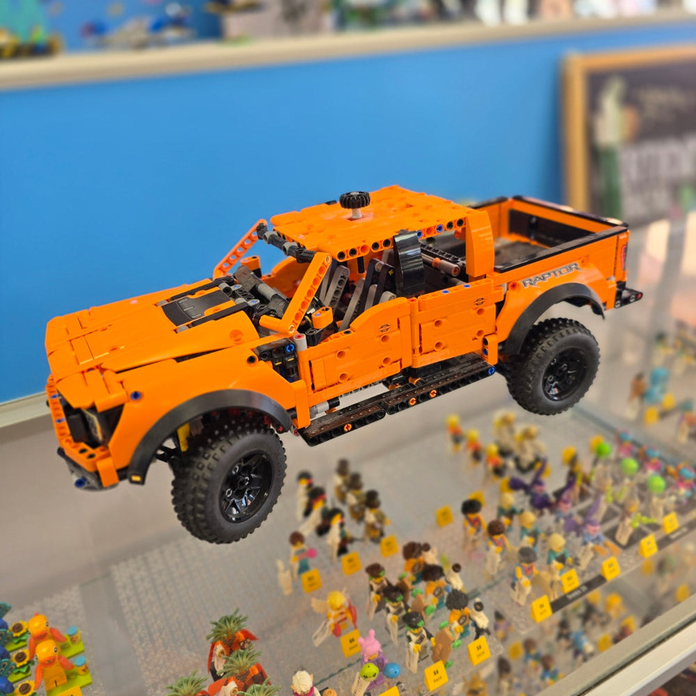 42126 LEGO Technic Ford F-150 Raptor (Retired) (Previously Owned)