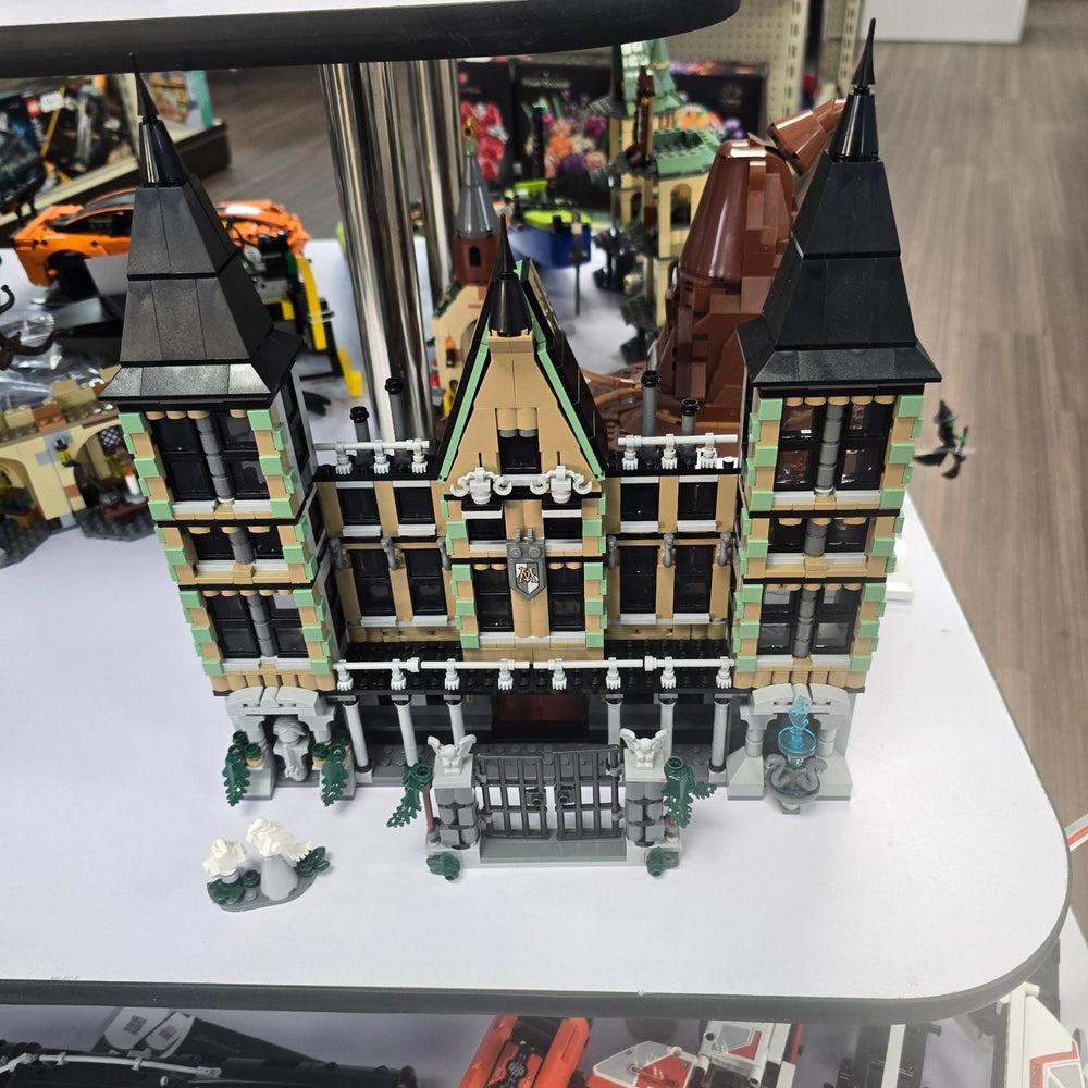 76453 Malfoy Manor (Previously Owned)