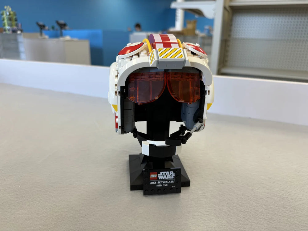 75327 LEGO Star Wars: Luke Skywalker (Red Five) Helmet (Previously Owned) (Retired)