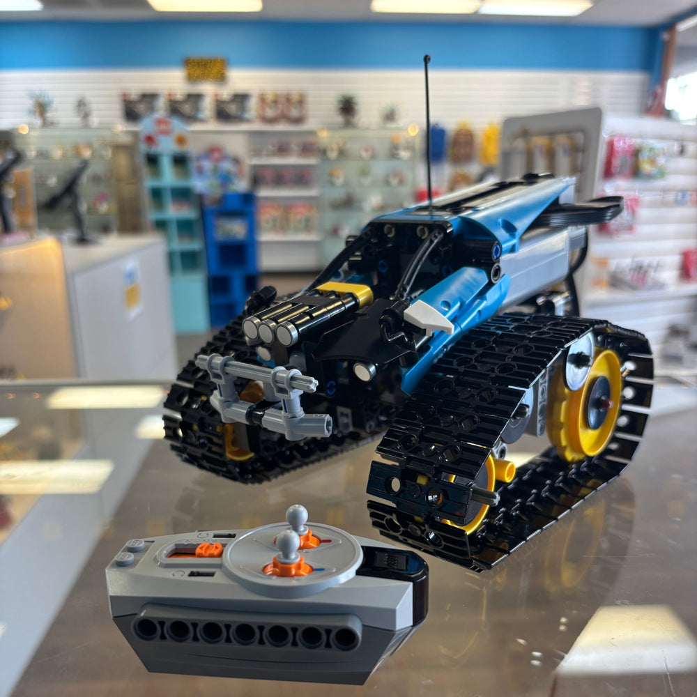 42095 Remote-Controlled Stunt Racer (Retired) (Previously Owned)