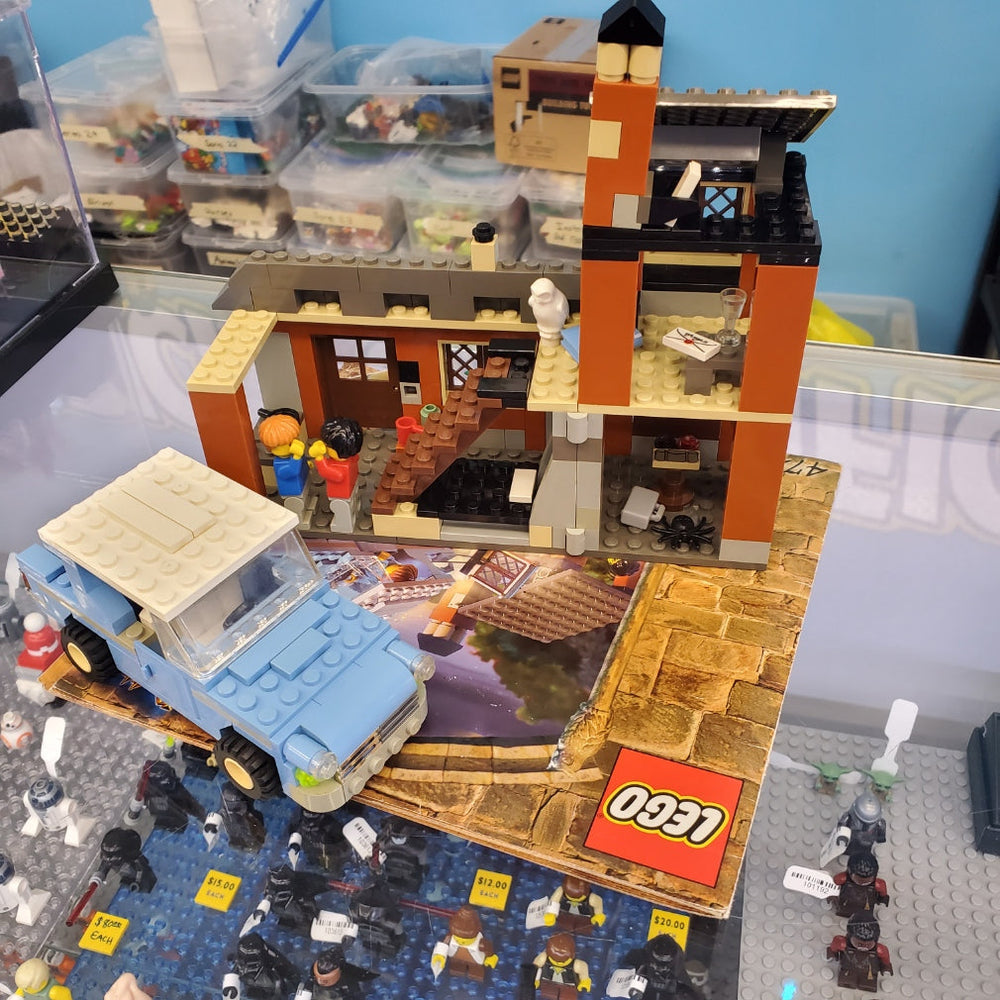4728 Escape from Privet Drive (Retired) (Previously Owned)