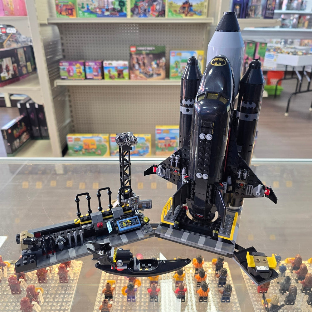 70923 The Bat-Space Shuttle (Retired) (Previously Owned)