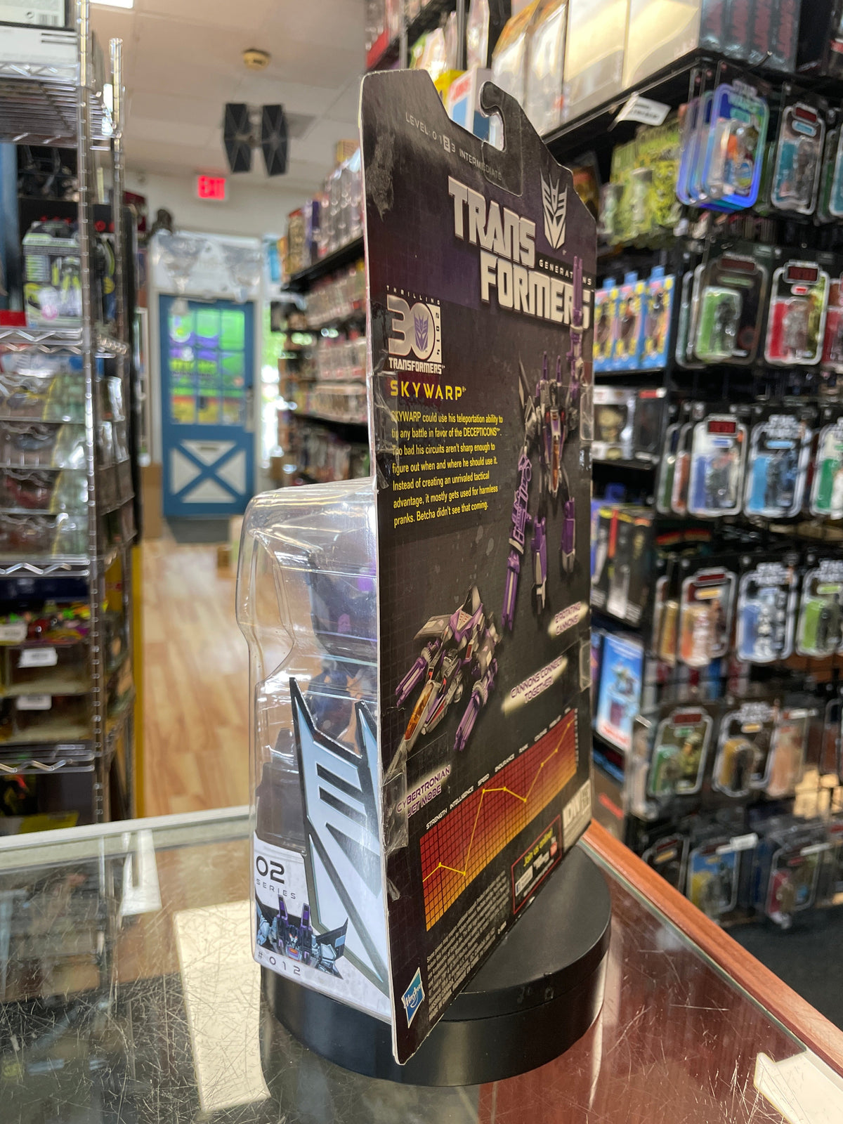 Skywarp Deluxe Class (Transformers Generations Thrilling 30, Hasbro) product image 5, provided for visual reference and