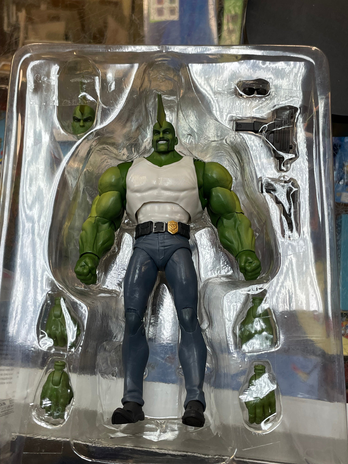Larsen -Elite Edition- (Savage Dragon, McFarlane) COMPLETE product image 4, provided for visual reference and product detail