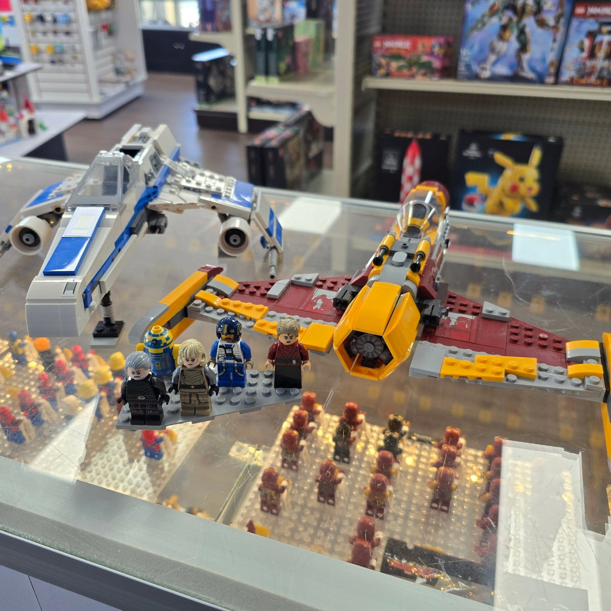 75364 LEGO Star Wars: New Republic E-Wing vs. Shin Hati's Starfighter (Previously Owned) product image 1, provided for