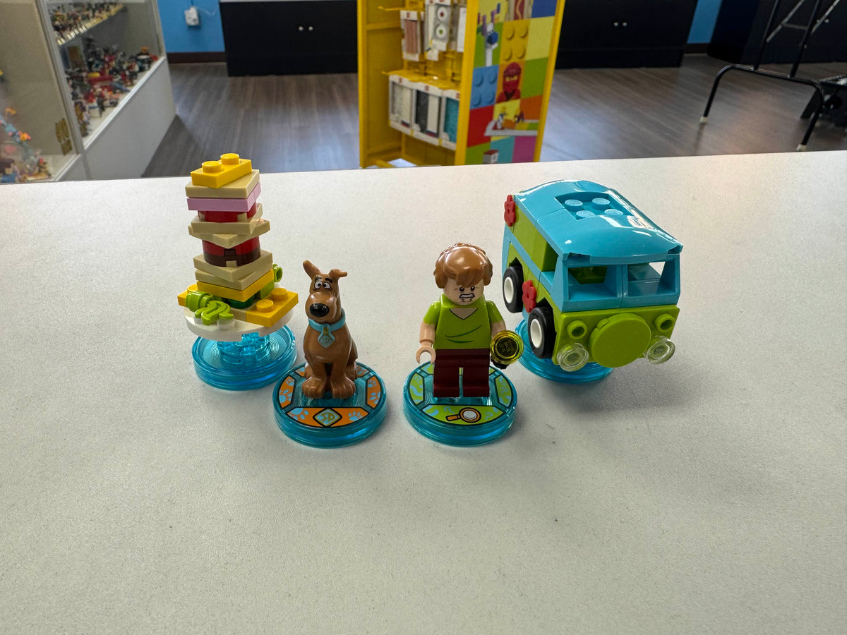 71206 Team Pack - Scooby-Doo (Retired) (Previously Owned) product image 1, provided for visual reference and product detail