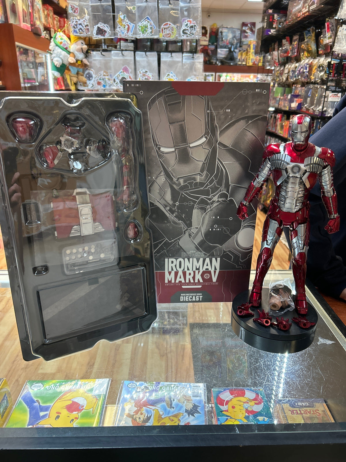 Iron Man Mark V #MMS400 (Hot Toys, Marvel) **COMPLETE** product image 1, provided for visual reference and product detail