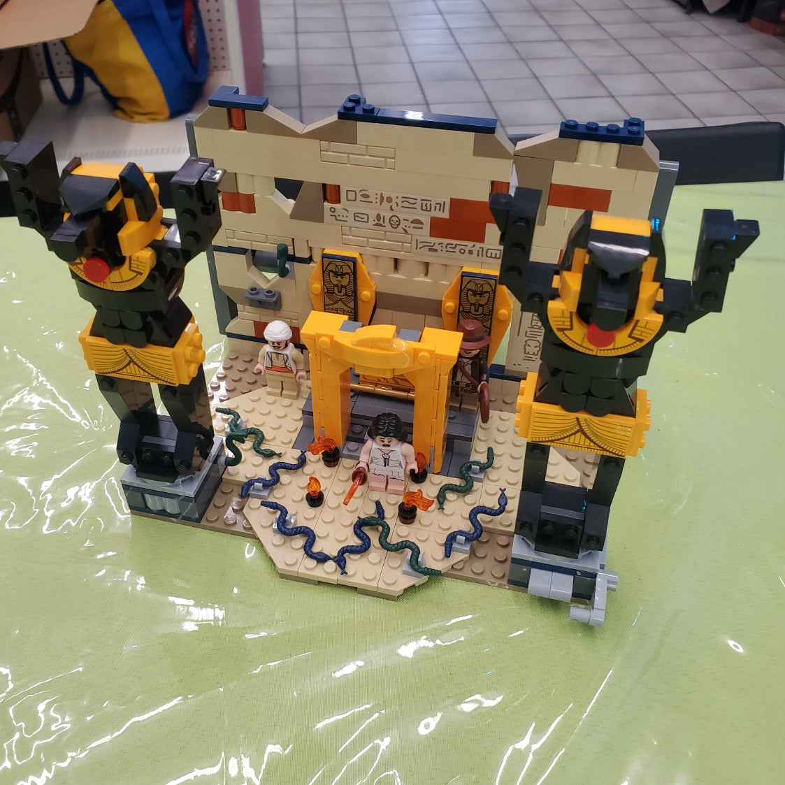 77013 LEGO Indiana Jones: Escape from the Lost Tomb (Previously Owned) product image 1, provided for visual reference and