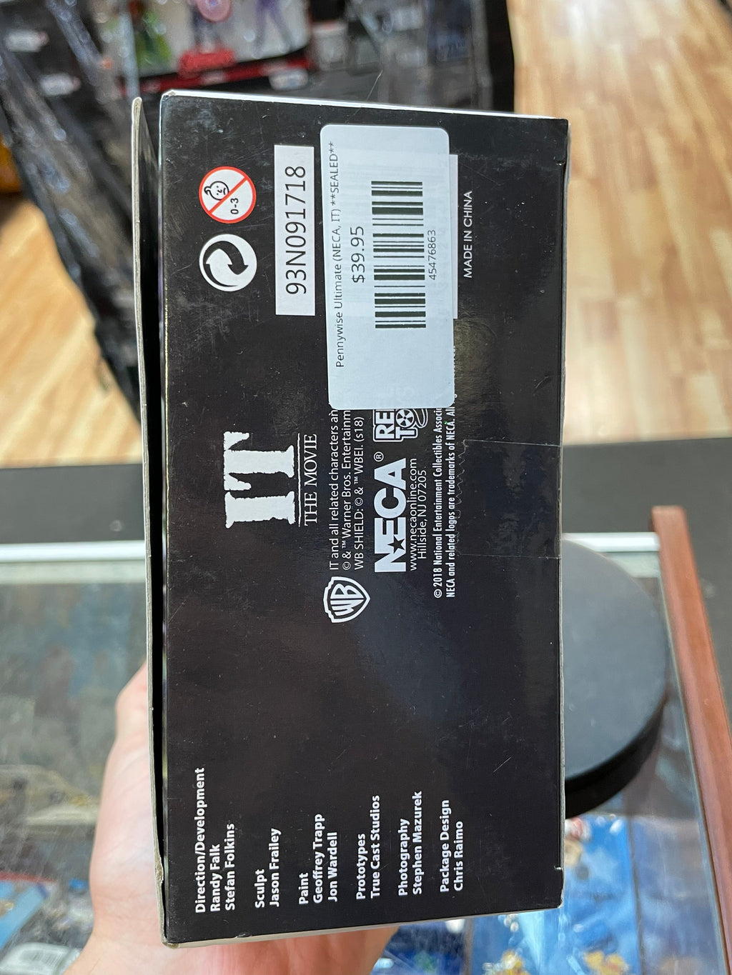 Pennywise Ultimate (NECA, IT) **SEALED** product image 6, provided for visual reference and product detail review