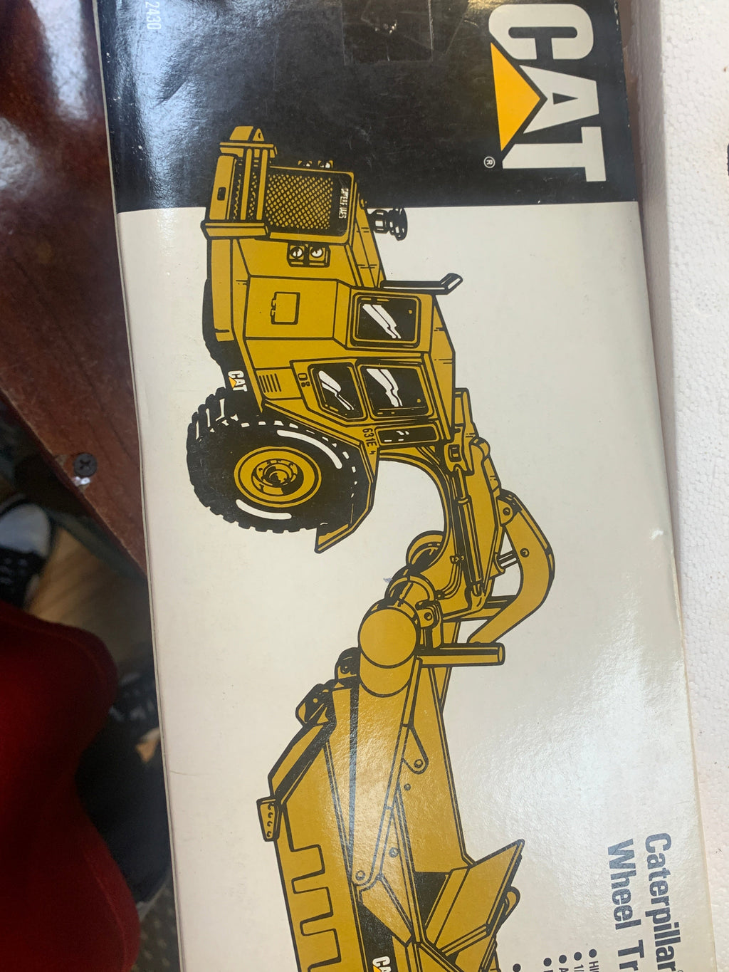Caterpillar 631E Wheel Tractor Scraper 1/50 Scale ( Vintage ERTL, CAT) product image 9, provided for visual reference and