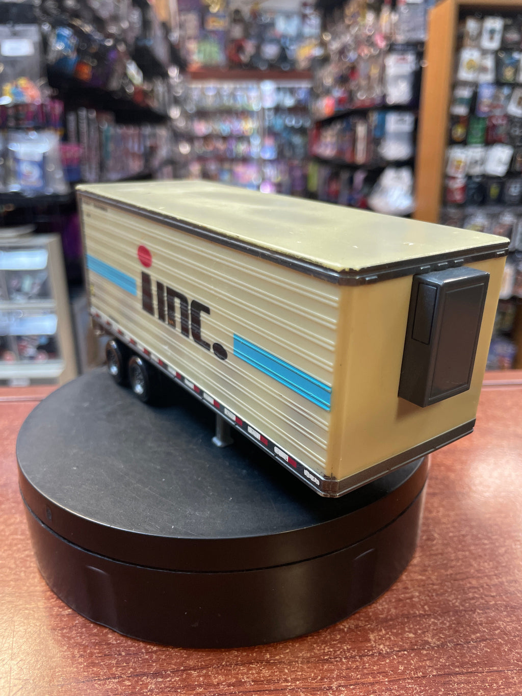 Chet Boxkaar Hauler (Pixar Cars, Mattel Diecast) **LOOSE** product image 7, provided for visual reference and product detail