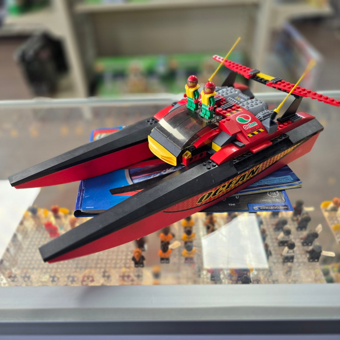 7244 Speedboat (Retired) (Previously Owned) product image 1, provided for visual reference and product detail review
