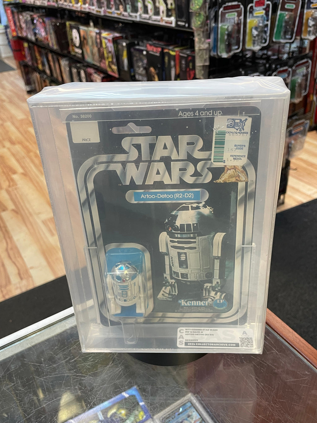 R2-D2 Artoo Detoo 12A Back (Vintage Star Wars, Kenner) GRADED product image 3, provided for visual reference and product