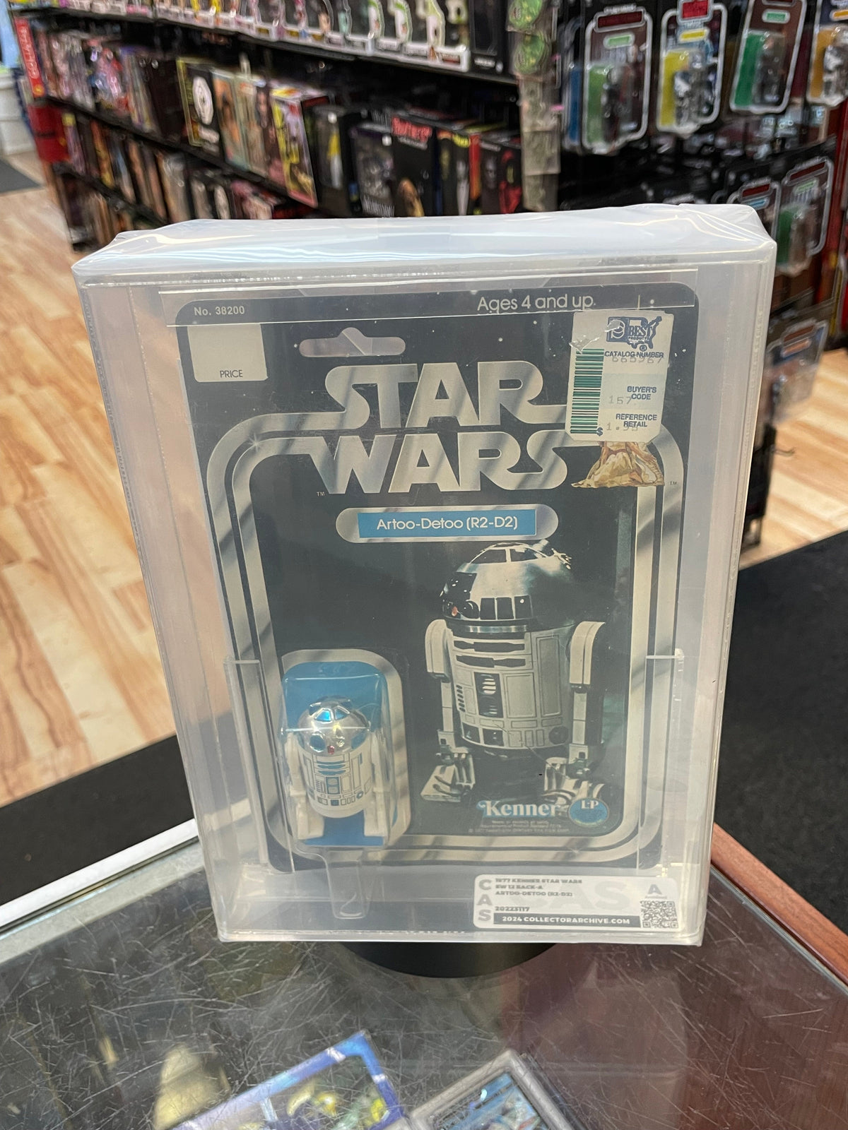 R2-D2 Artoo Detoo 12A Back (Vintage Star Wars, Kenner) GRADED product image 3, provided for visual reference and product