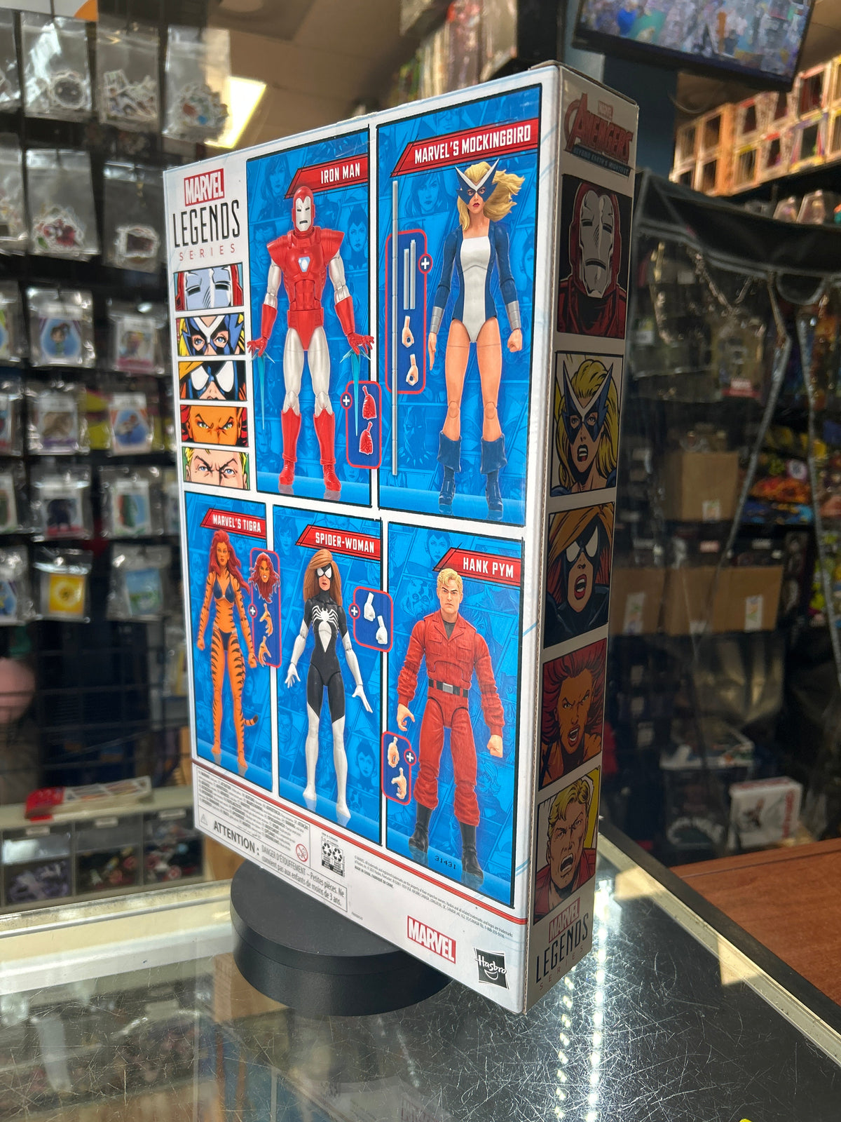 West Coast Avengers 5Pack (Marvel Legends, Hasbro) SEALED product image 3, provided for visual reference and product detail