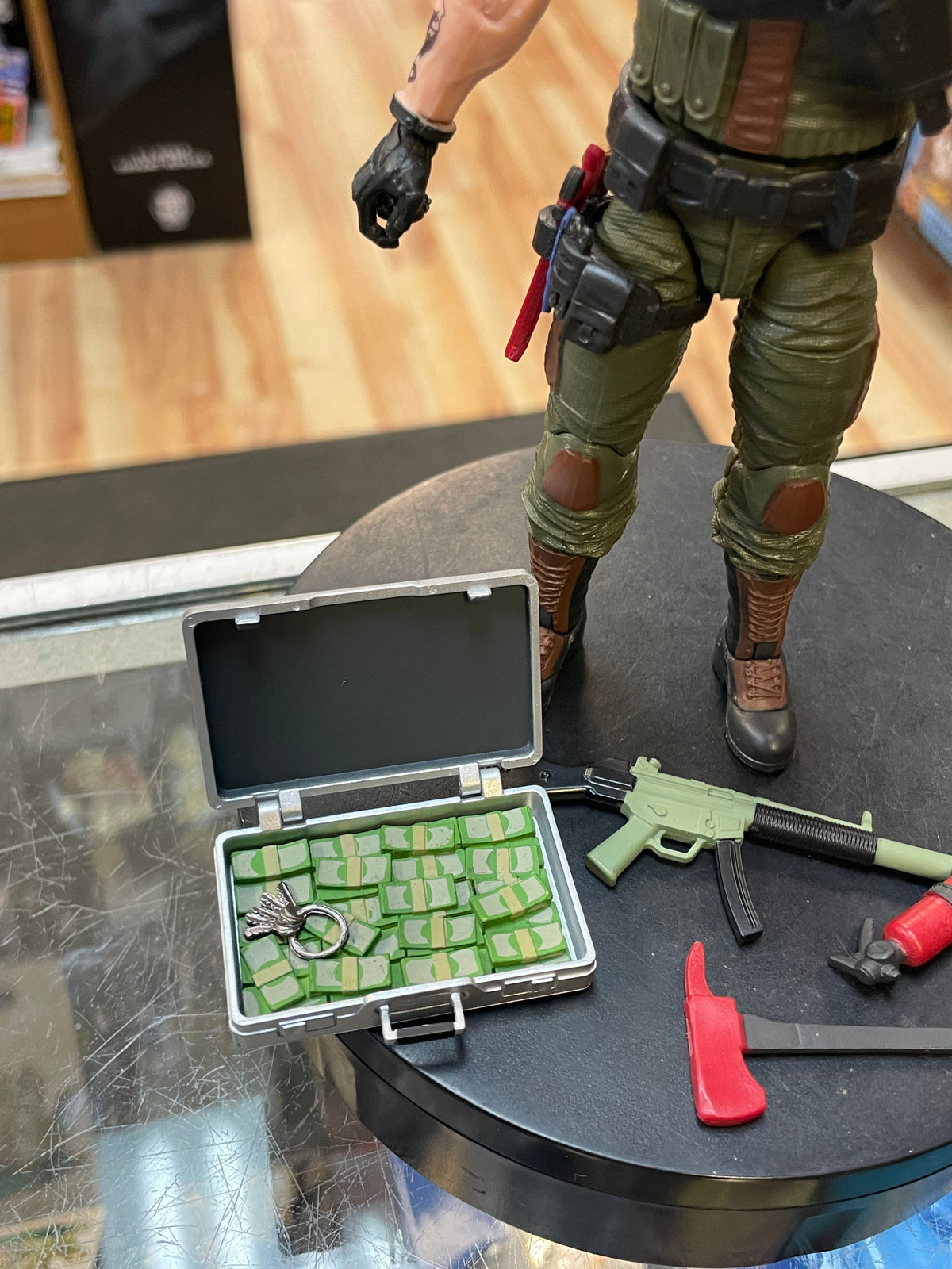 Clutch #112 (GI Joe Classified Series, Hasbro) INCOMPLETE product image 6, provided for visual reference and product detail