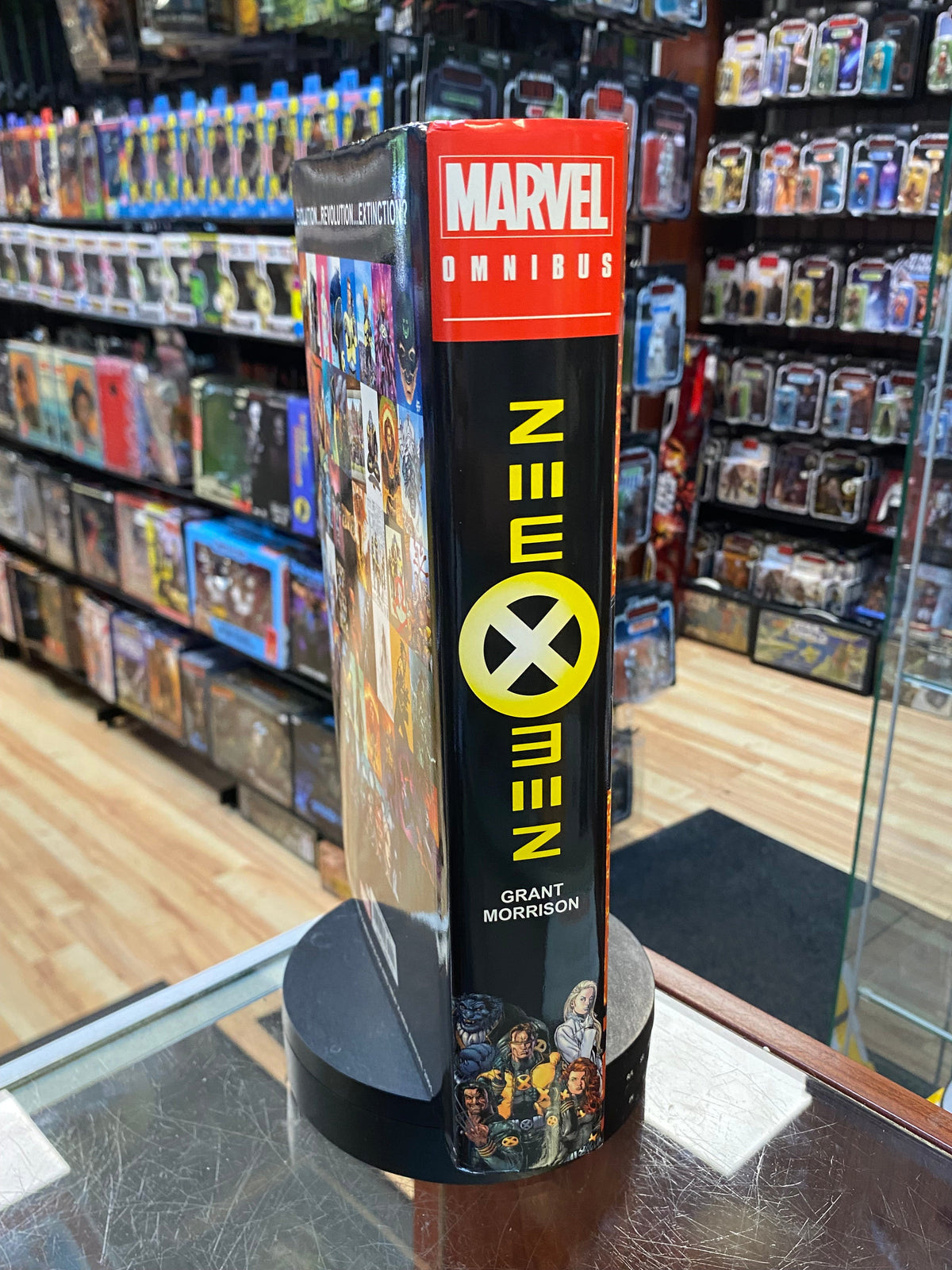 New X-Men Omnibus Hard Cover (Marvel, Comics) product image 4, provided for visual reference and product detail review