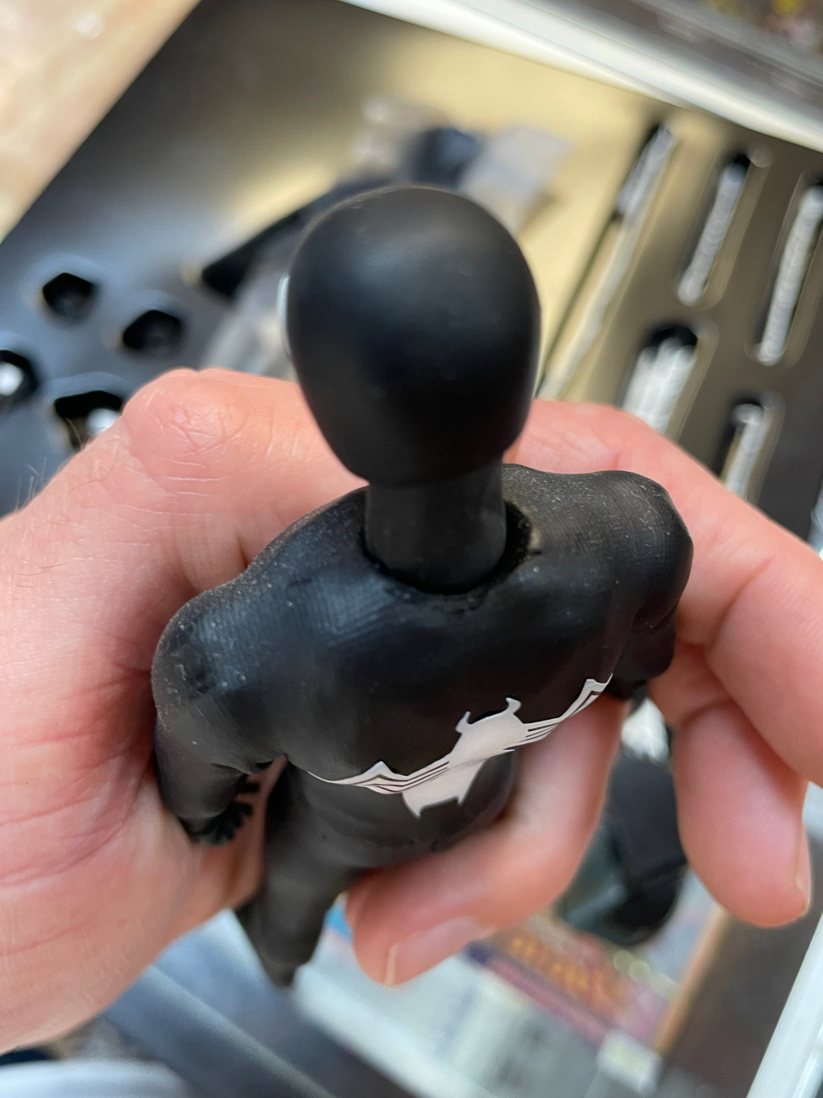 Black Suit Symbiote Spider-Man PX Exclusive (Mezco One:12, Mezco Toyz) COMPLETE product image 17, provided for visual