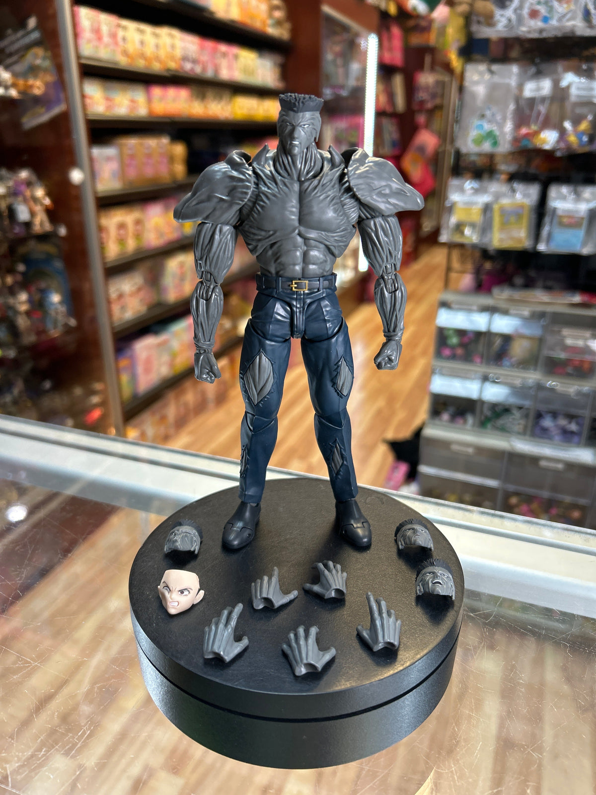 Younger Toguro 100% (SH Figuarts Bandai, Yu Yu Hakusho) *COMPLETE* product image 1, provided for visual reference and
