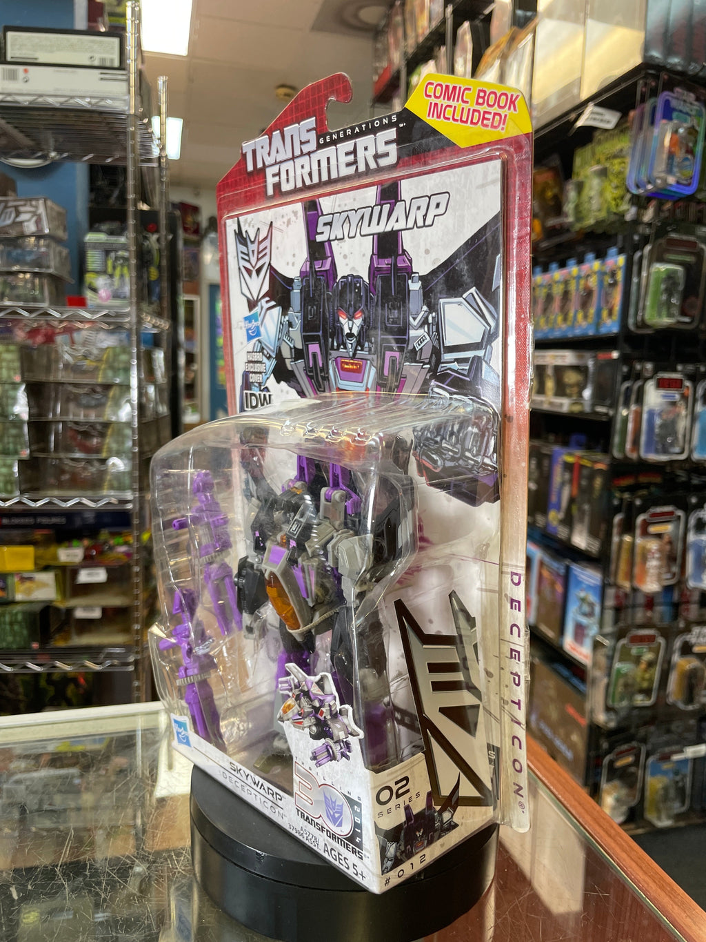 Skywarp Deluxe Class (Transformers Generations Thrilling 30, Hasbro) product image 6, provided for visual reference and