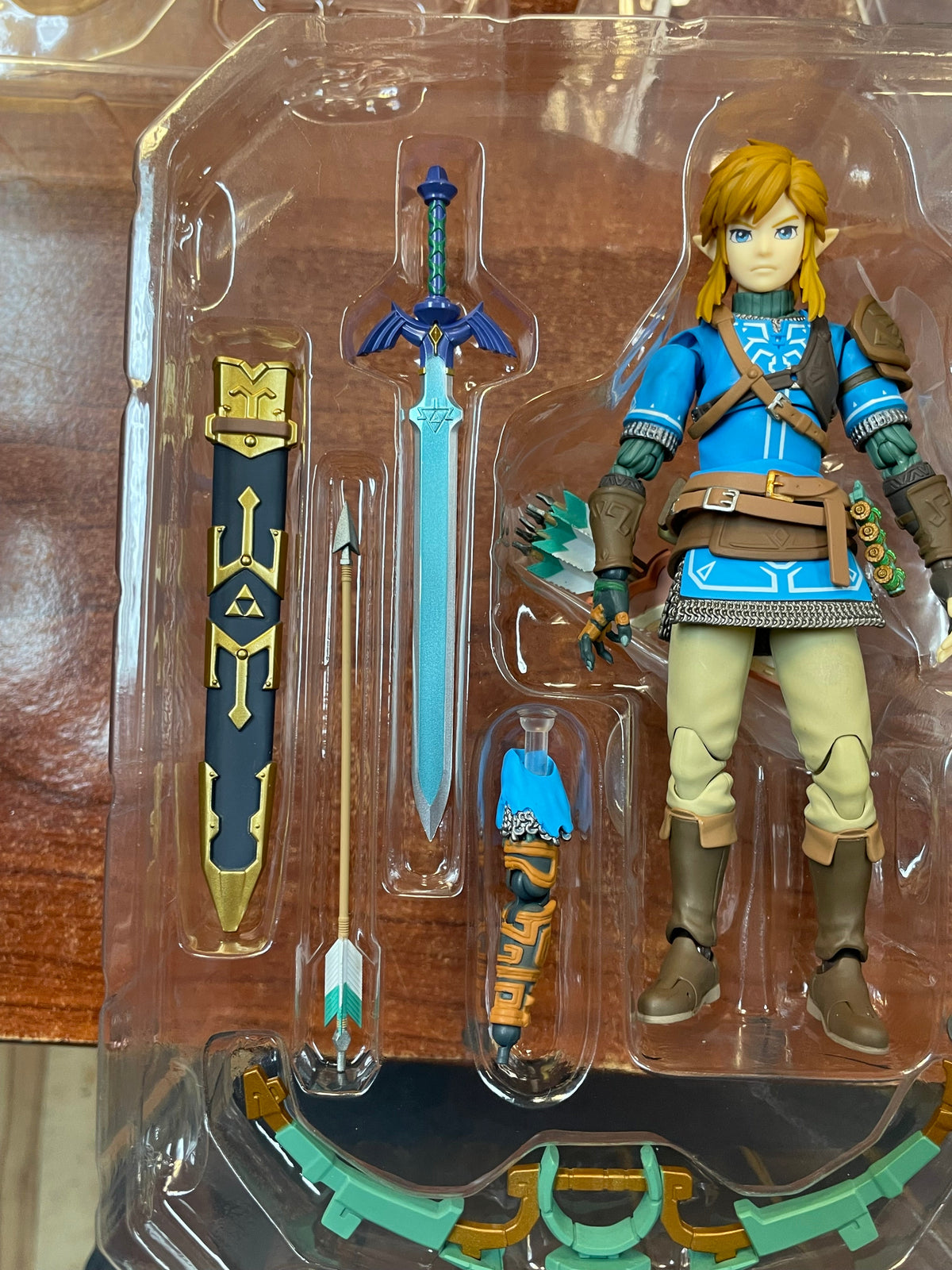Link Tears of the Kingdom DX (Figma Good Smile, Zelda) COMPLETE product image 6, provided for visual reference and product