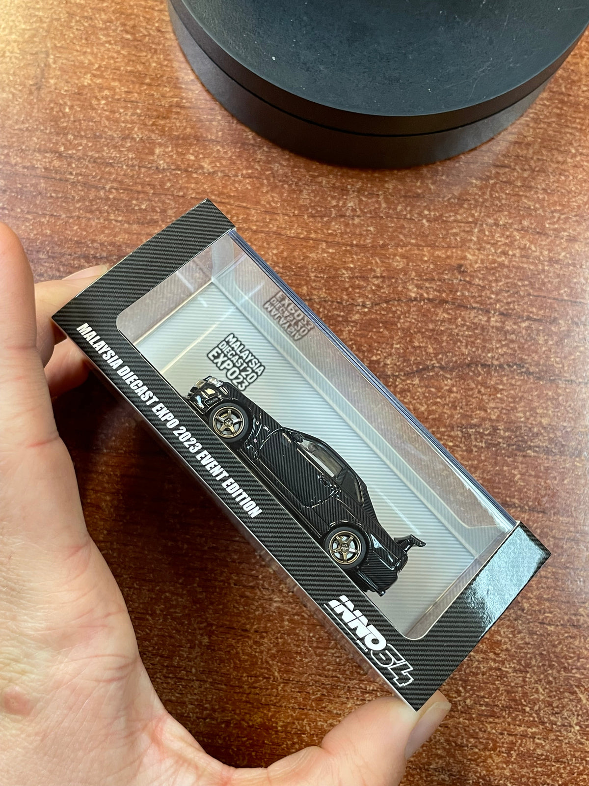 Nissan Skyline GT-R R34 Full Carbon Black (Inno64, Diecast ) **EXCLUSIVE** (Copy) product image 4, provided for visual