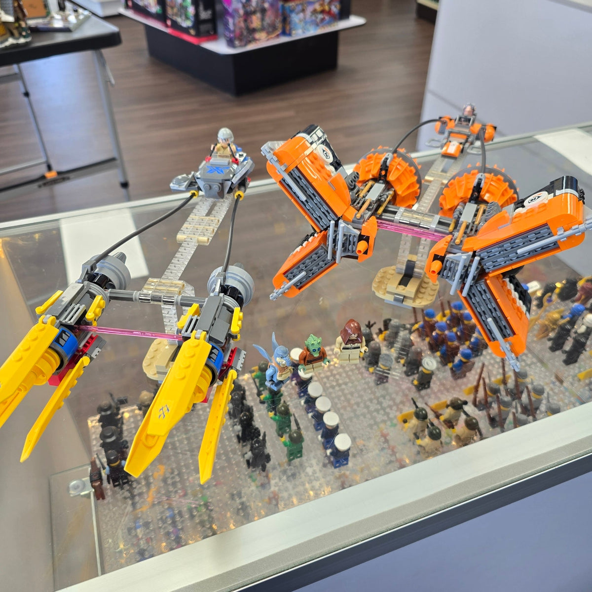 7962 Anakin's & Sebulba's Podracers (Retired) (Previously Owned) product image 1, provided for visual reference and product