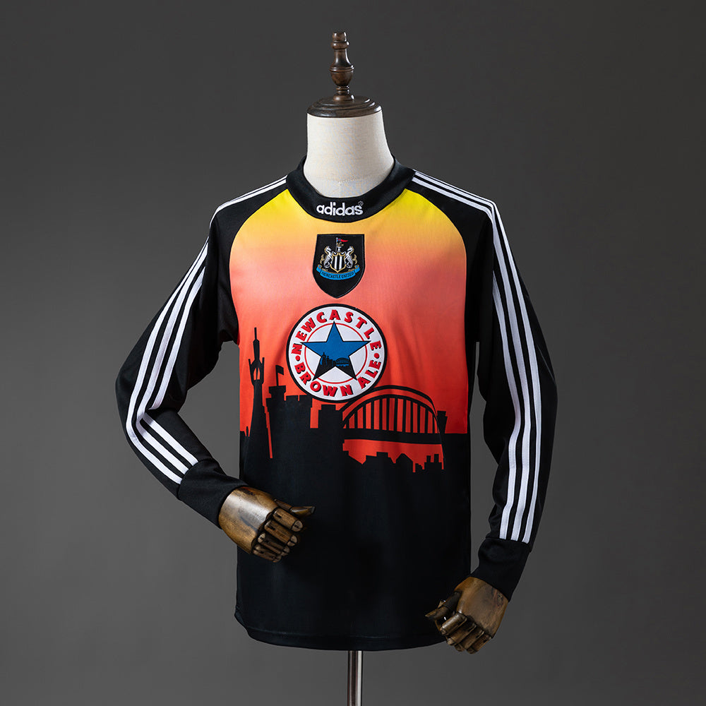 Newcastle United Jersey 1996-97 Goalkeeper Retro Football