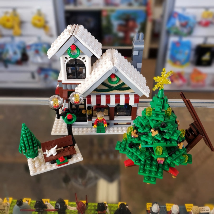 10249 LEGO Winter Toy Shop (Retired) (Previously Owned) product image 1, provided for visual reference and product detail