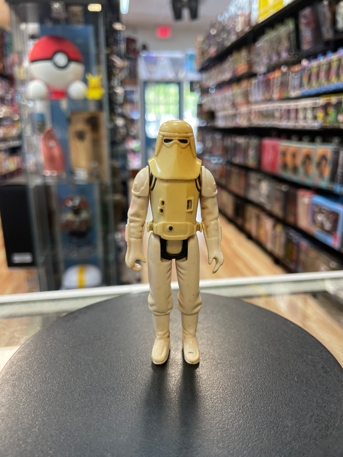 Snow Trooper (Vintage Star Wars, Kenner)**COMPLETE** product image 3, provided for visual reference and product detail review