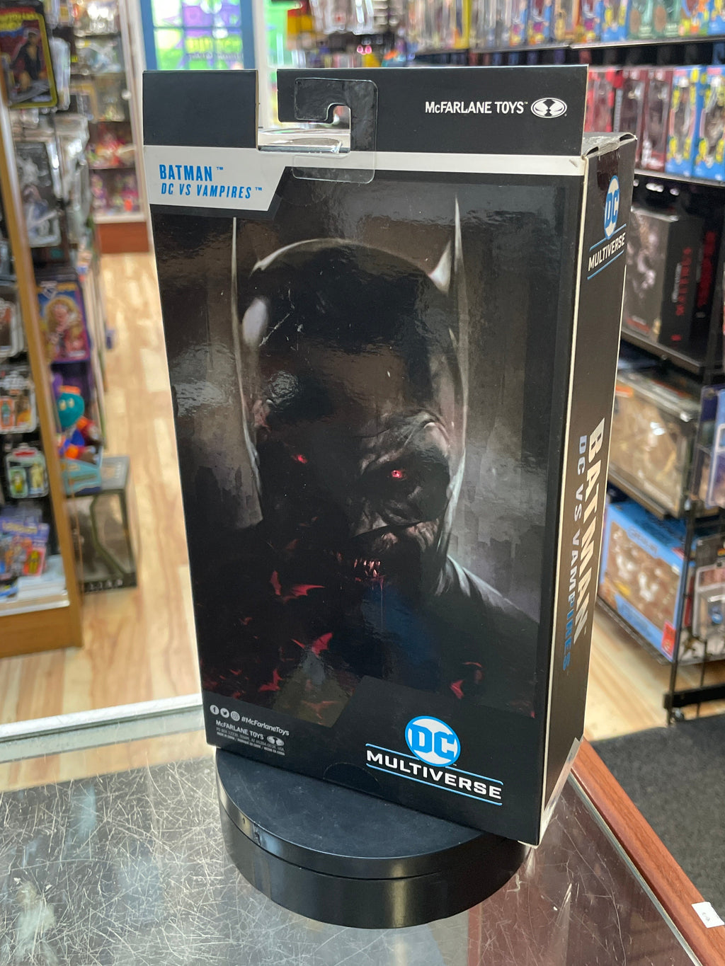 Batman DC Vampires (DC Multiverse, McFarlane Toys) SEALED product image 3, provided for visual reference and product detail