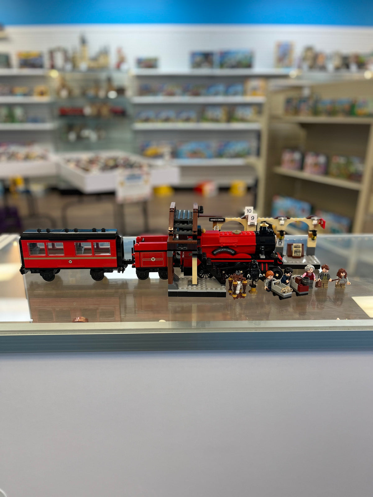 75955 LEGO Harry Potter Hogwarts Express (Retired) (Previously Owned) product image 1, provided for visual reference and