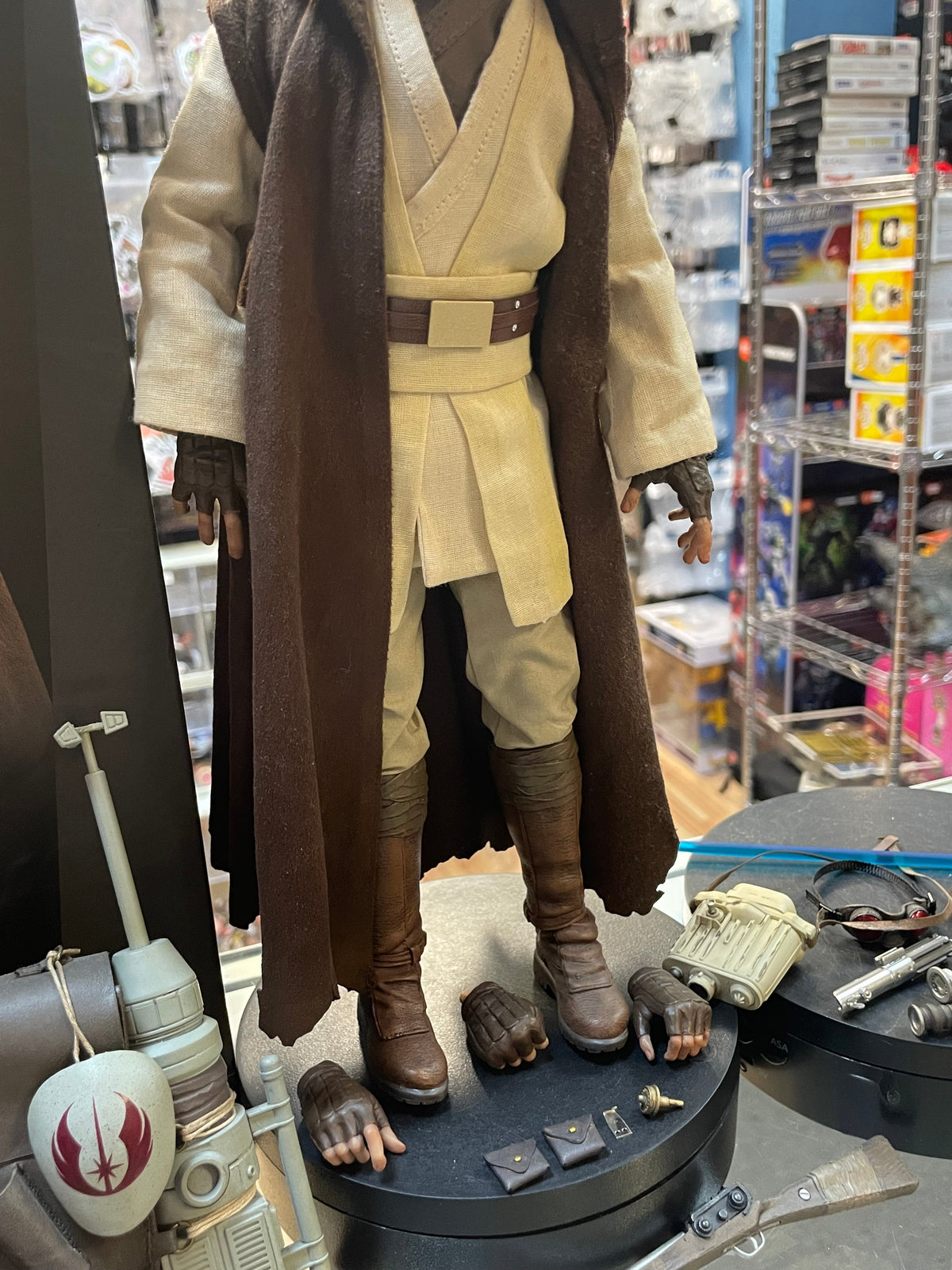 Obi Wan Kenobi Mythos 1/6 Scale (Star Wars, Sideshow) COMPLETE product image 7, provided for visual reference and product