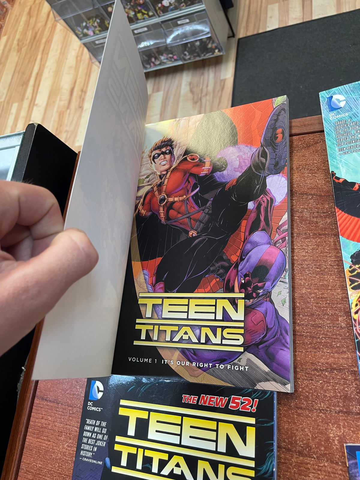 New 52 Teen Titans Vol 1-4 TPB (DC Universe, Comics) product image 9, provided for visual reference and product detail review