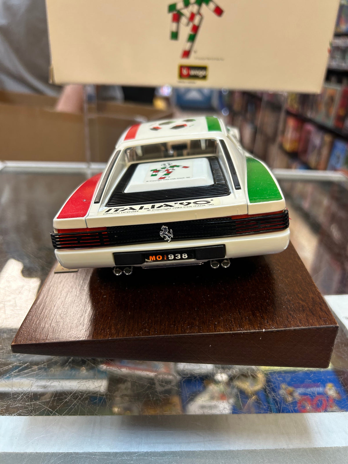 World Cup Ferrari Testarossa 1984 Diecast (Vintage Burago, Italia 90) Open Box product image 7, provided for visual