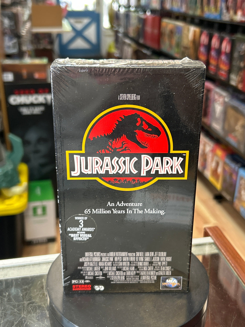 Jurassic Park -MCA Stamp- (VHS, Vintage Videos) **SEALED** product image 1, provided for visual reference and product detail