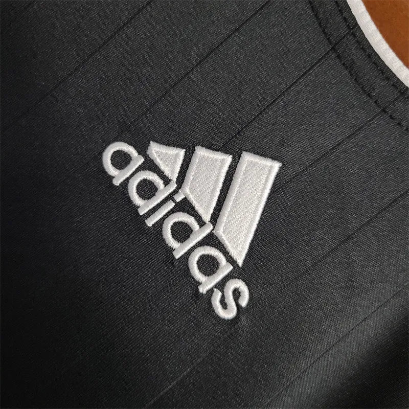 Long Sleeves Away Real Madrid Jersey 06/07 Retro Football product image 6