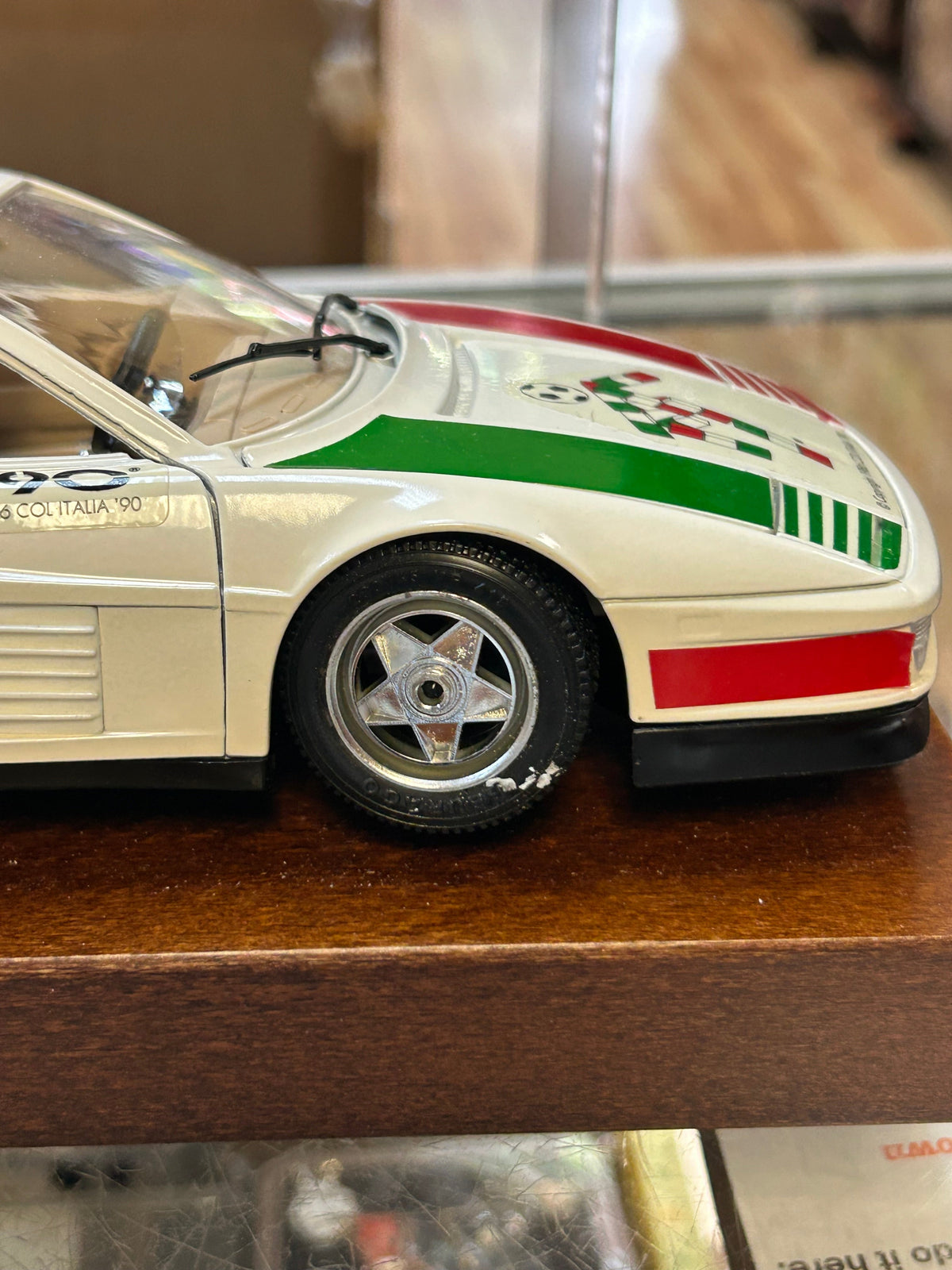 World Cup Ferrari Testarossa 1984 Diecast (Vintage Burago, Italia 90) Open Box product image 11, provided for visual