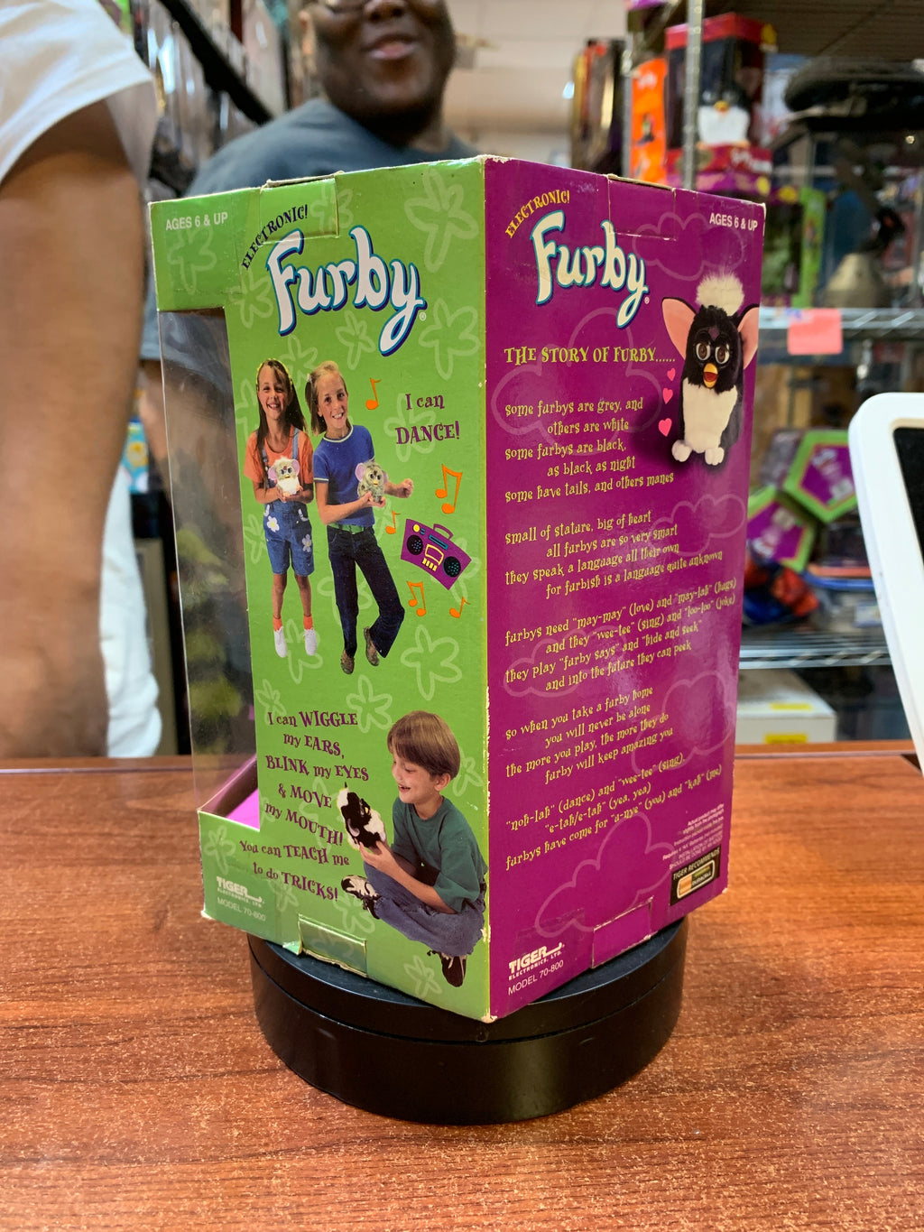 Bumble Bee Brown Eyes (Vintage Furby, Tiger Electronics) SEALED product image 4, provided for visual reference and product