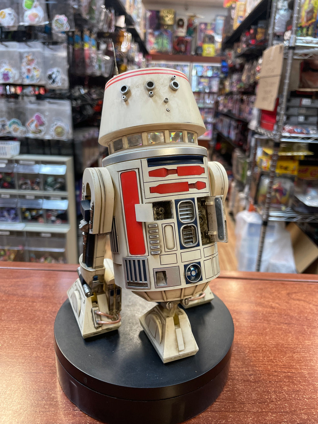 R5-D4 Droid (Star Wars, Sideshow) COMPLETE product image 3, provided for visual reference and product detail review