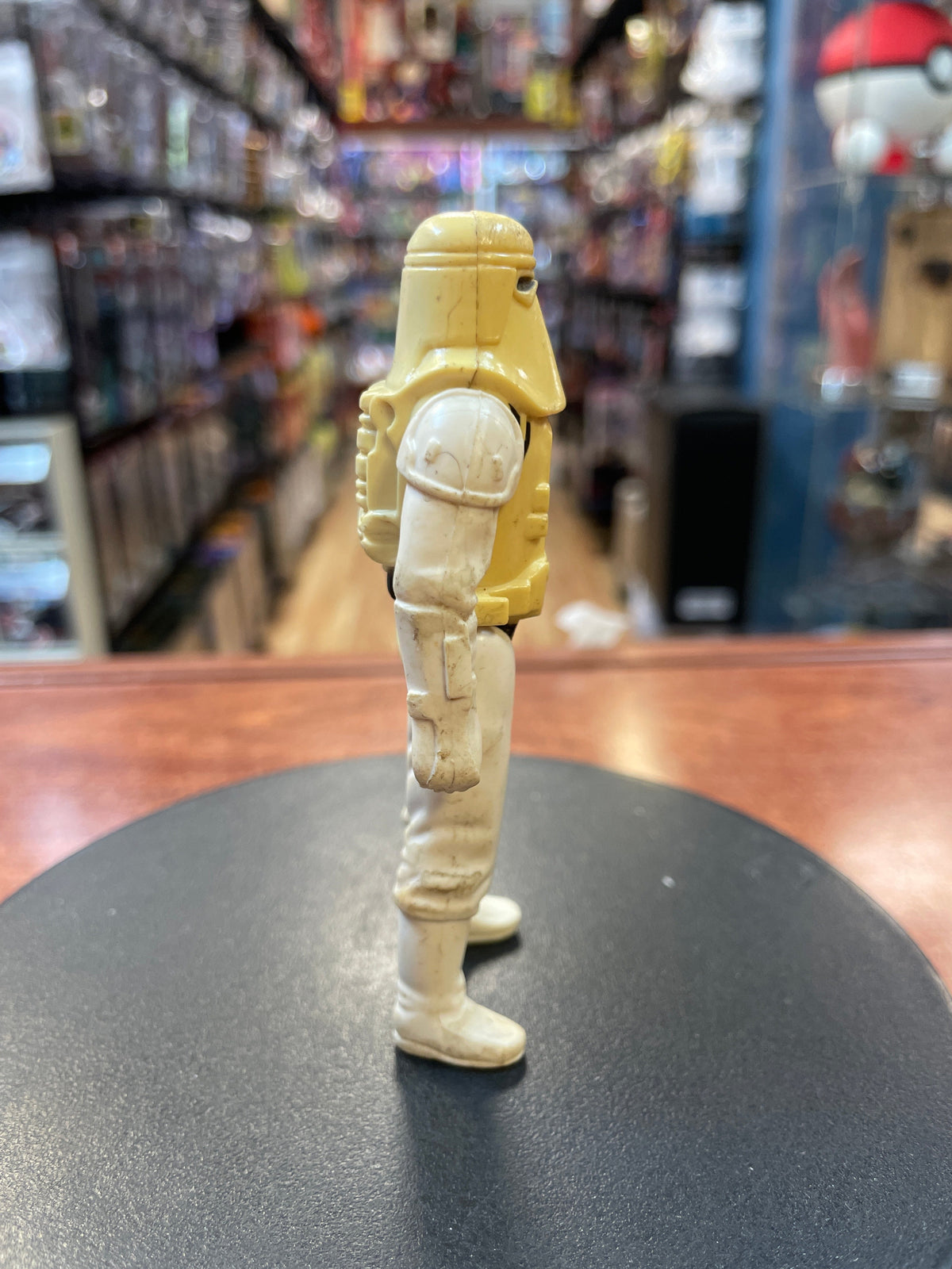 Snow Trooper (Vintage Star Wars, Kenner)**COMPLETE** product image 6, provided for visual reference and product detail review