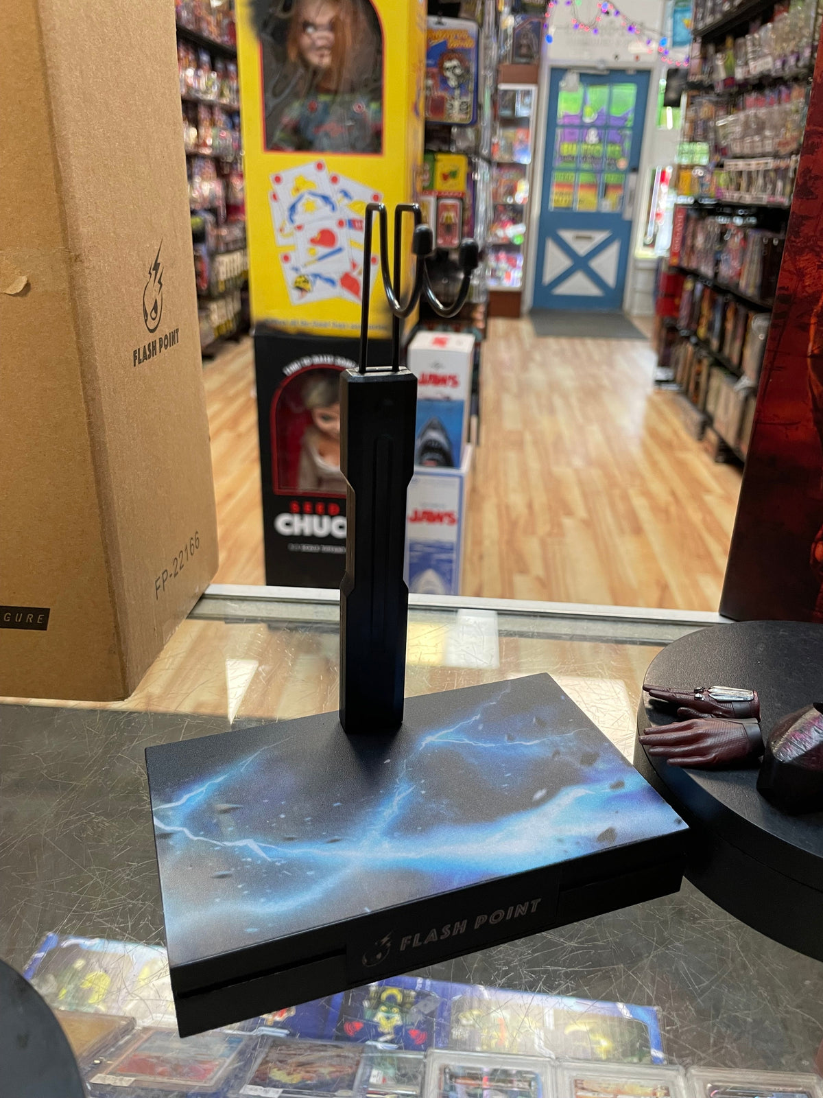 DoomsDay Lightning Man FP-22166 1/6 Scale (Flashpoint, Action Figure) COMPLETE product image 15, provided for visual