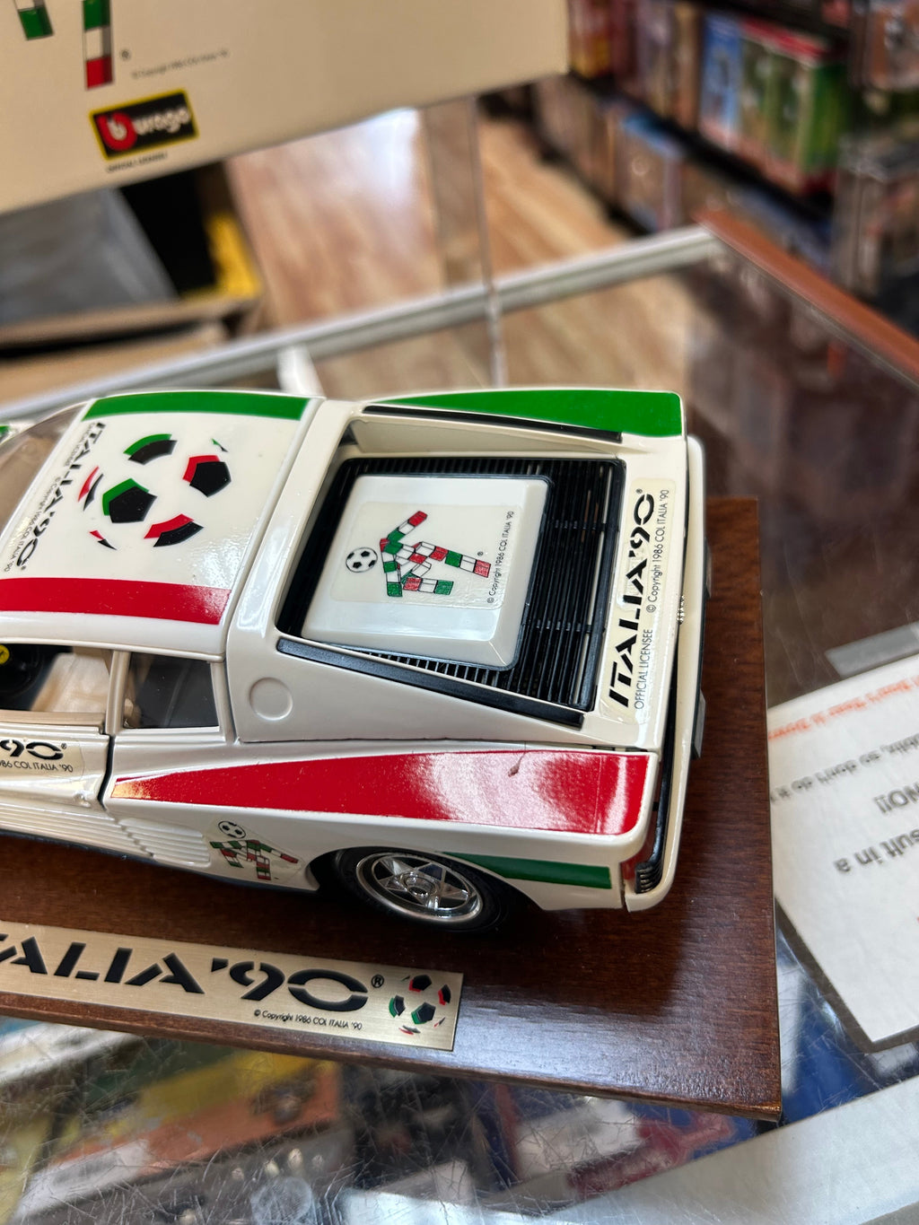 World Cup Ferrari Testarossa 1984 Diecast (Vintage Burago, Italia 90) Open Box product image 5, provided for visual