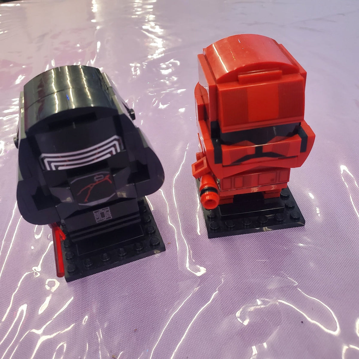 75232 Kylo Ren & Sith Trooper Brickheadz (Previously Owned) (Retired) product image 1, provided for visual reference and
