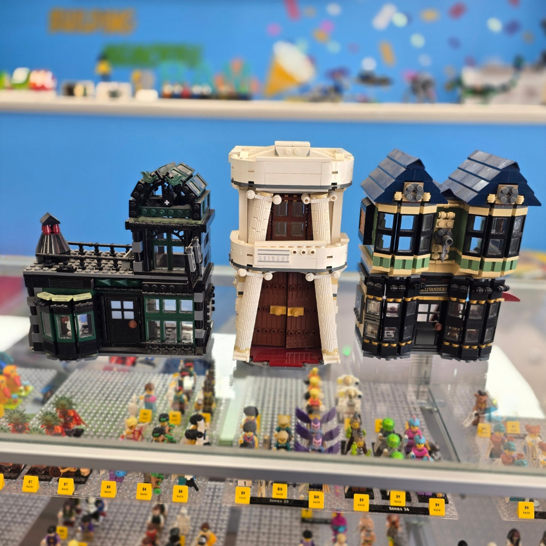 10217 Diagon Alley (Retired) (Previously Owned) product image 1, provided for visual reference and product detail review